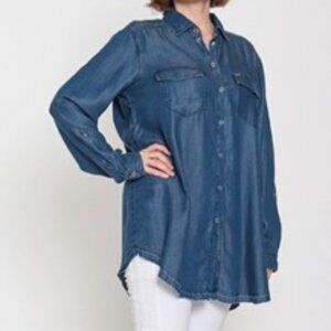 plus size two chest pockets blouse. Raw hem. Brand logo patch size 14 SAMOON